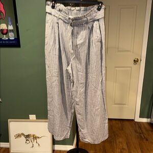 EUC Striped Blue/Black/White women’s pants